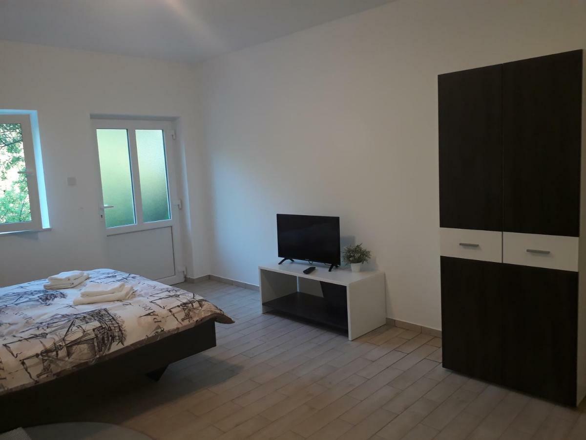 Apartments Lucija Сен Екстериор снимка
