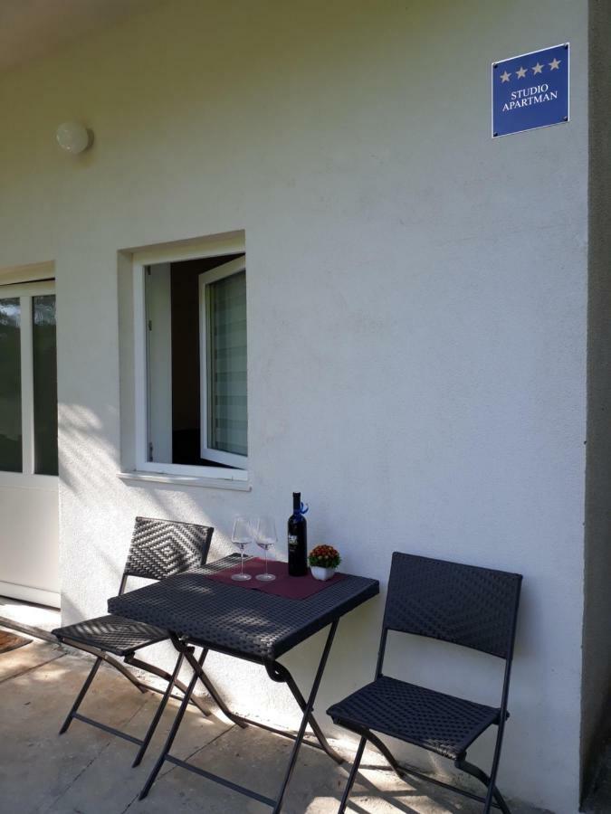 Apartments Lucija Сен Екстериор снимка
